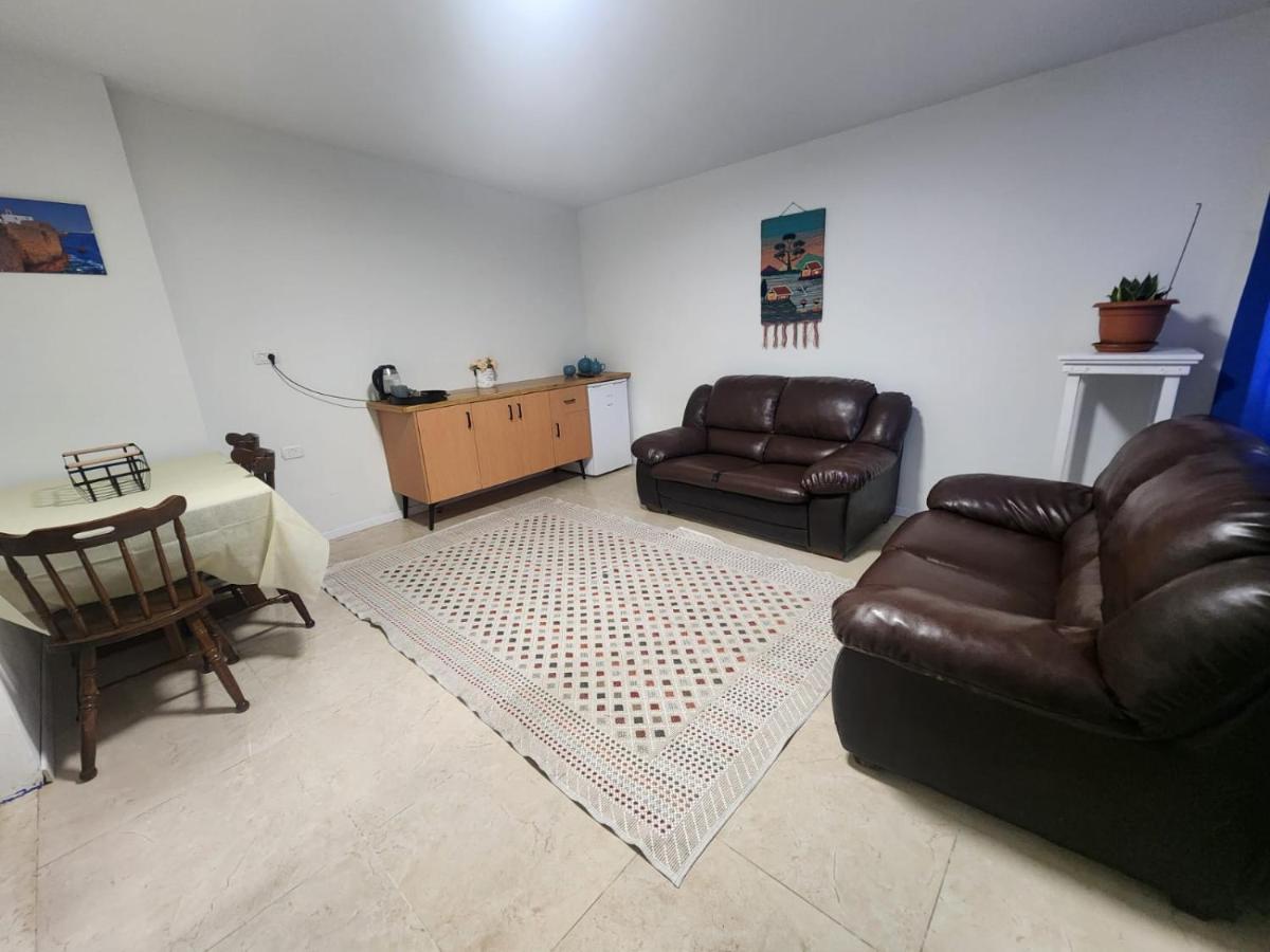 סבתא פיירוז-Grandma Fairoz Apartment นาซาเรธ ภายนอก รูปภาพ